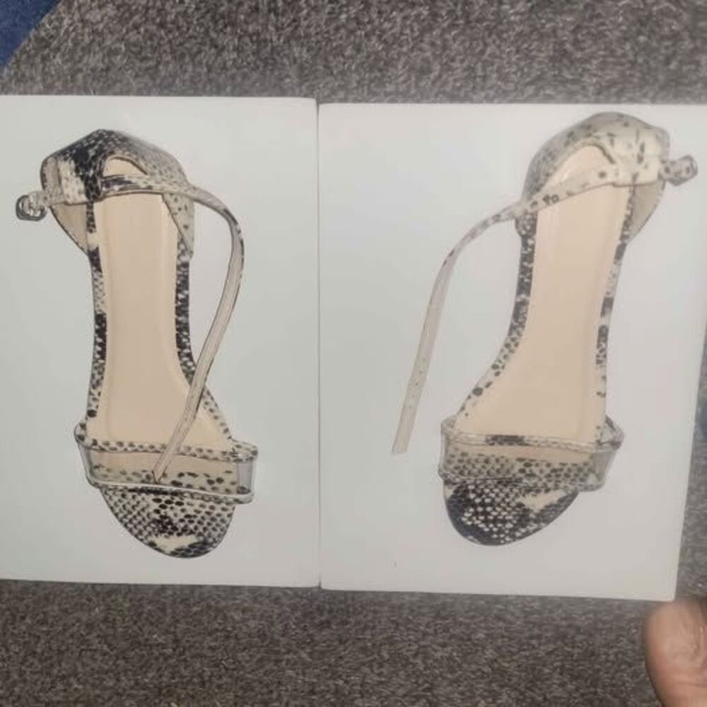 Bamboo Splendid-45 Snakeskin Print Flat Sandals Size 8